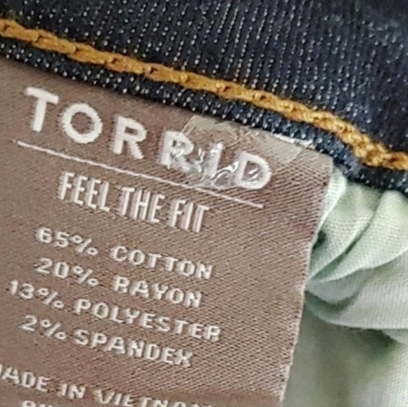 NEW With Tags Torrid High Waist Jegging Blue Jeans, Soft & Stretchy, Size 10R - Picture 8 of 11